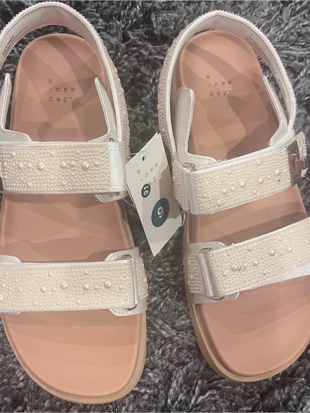 🌸NWT A NEW DAY JONI FOOTBED SANDALS SIZE 9🌸